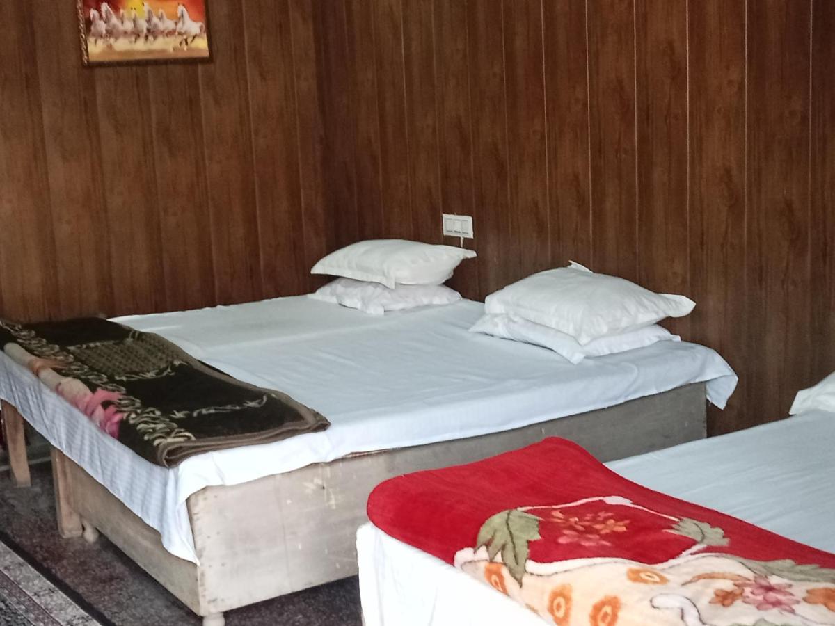 Guest house Somnath *