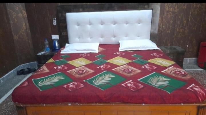 Guest house Somnath