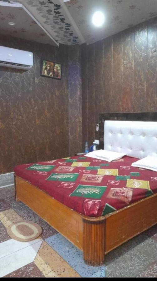 Guest house Somnath *