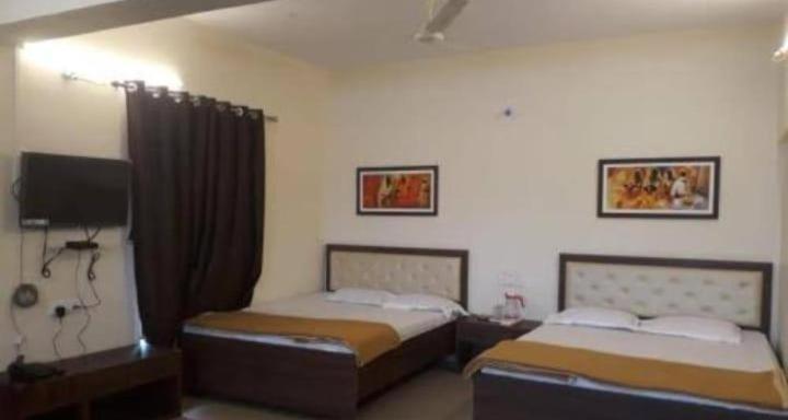 Guest house Somnath *
